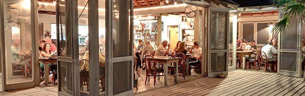 菠萝牧场酒店 Governor's Harbour 外观 照片